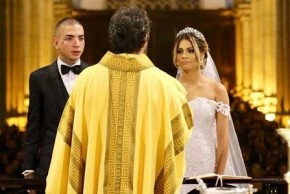 Casamento de Lexa e Guimê é marcado por confusão em igreja.(Imagem:Famosidades)