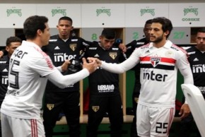 Hernanes ganha faixa de capitão em reestreia pelo São Paulo.(Imagem:Rubens Chiri/saopaulofc.net)