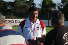 Flávio Araújo planeja jogos-treinos com equipes profissionais. Nome de time indicado pelo treinador foi o Piauí.(Imagem:Renan Morais)