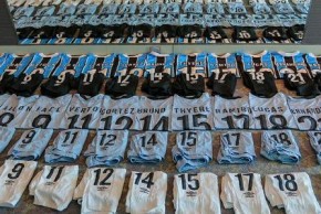 Grêmio recebe placa comemorativa e tem uniformes definidos para Mundial de Clubes.(Imagem:Superesportes)