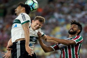 Fluminense e Coritiba empataram em 2 a 2 nesta quinta-feira.(Imagem:Lucas Mercçon)