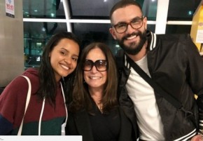 Susana Vieira tieta ex-BBBs Gleici e Wagner no RJ.(Imagem:Famosidades)