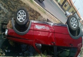Condutor perde o controle e carro cai em galeria da capital.(Imagem:Cidadeverde.com)