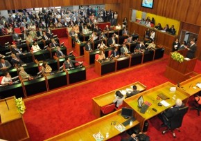 Plenário derruba veto a reajuste de 4,5% do Ministério Público.(Imagem:Alepi)