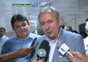 João Henrique diz que maioria do PMDB não quer ir para o governo.(Imagem:Divulgação)