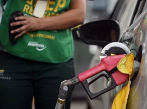 Petrobras anuncia alta de 1,70% no preço da gasolina e queda no diesel.(Imagem:Divulgação)