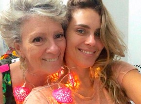 Mãe de Carolina Dieckmann morre e atriz faz homenagem.(Imagem:Divulgação)