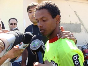 IRMÃO DO BRUNO: Rodrigo está preso no 1º DP de Teresina e deverá ser transferido para o Estado do Maranhão.(Imagem:Caroline Oliveira)