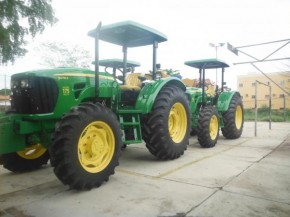 Município de Floriano recebeu quatro novos tratores agrícolas.(Imagem:FlorianoNews)