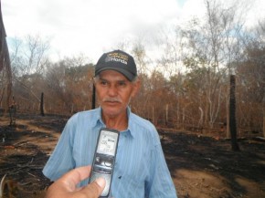 Incêndio atingiu plantação de coco na localidade Morrinhos.(Imagem:FlorianoNews)