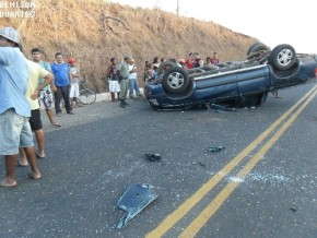 Carro do Advogado Juscelino Bezerra(Imagem:Site Meio Norte - Blog de Amarante - Denison Duart)