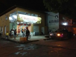 Dupla é presa no Mocambinho suspeita de praticarem assaltos.(Imagem:Fernando Brito/G1)