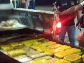 Cerca de 80 kg de maconha e cocaína foram apreendidos.(Imagem: Polícia Civil / Divulgação)