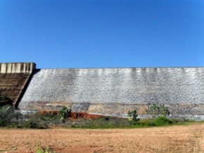 Barragens: água em regiões secas.(Imagem:Divulgação)