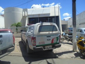 Delegacia de Floriano com Viatura da Polícia Civil.(Imagem:FlorianoNews)