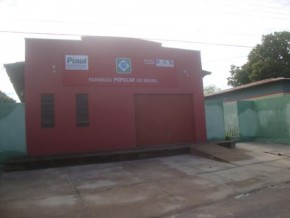 Farmácia Popular de Floriano, nunca foi aberta ao público(Imagem:redação)