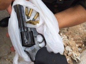 Arma apreendida com o suspeito, em Teresina.(Imagem:Divulgação/PM-PI)