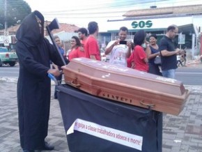 Manifestação em Teresina Não vai Ter Golpe.(Imagem:Juliana Gomes/G1)