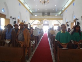 Vaqueiros cavalgaram em homenagem a São Pedro de Alcântara em Floriano.(Imagem:FlorianoNews)