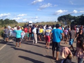 Manifestantes interditaram BR-316 às 12h40 desta terça-feira (9).(Imagem:Fernando Brito/G1)