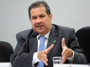 O ministro do Trabalho, Carlos Lupi, em imagem de arquivo. (Imagem:Wilson Dias/ABr)