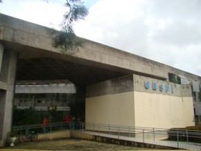 Cursos são oferecidos em campi da Uespi.(Imagem:Catarina Costa/G1)