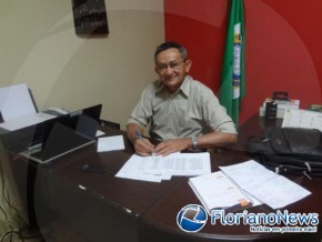 Secretário Gonzaga Carvalho.(Imagem:FlorianoNews)