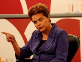 Dilma Rousseff durante o programa 'Roda Viva' na segunda-feira (28) (Imagem: Mônica Alves /AE)