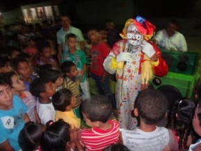 Palhaço Carrapeta animou Dia das Crianças em Floriano.(Imagem:FlorianoNews)