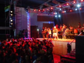 Prefeitura realiza festa dançante para classes que trabalharam no carnaval.(Imagem:FlorianoNews)