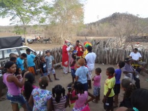 Palhaço Carrapeta prestigiou Festa das Crianças.(Imagem:FlorianoNews)