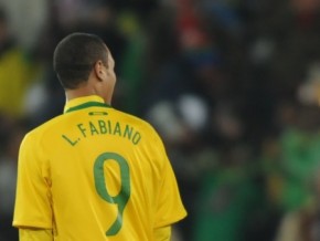 Luís Fabiano já marcou três gols no Mundial. Sua meta é balançar a rede sete vezes(Imagem:Cosme Rímoli, do R7, em Johannesburgo)