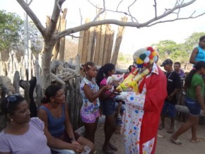 Palhaço Carrapeta prestigiou Festa das Crianças.(Imagem:FlorianoNews)