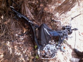 Carcaça de moto é encontrada em aterro sanitário de Floriano.(Imagem:Divulgação)