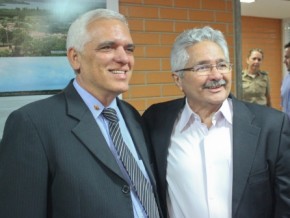 Assembleia recebe visita do senador Elmano Férrer.(Imagem:Alepi)