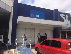 Bando invade loja na capital e leva mais de R$ 200 mil em celulares.(Imagem:Cidadeverde.com)