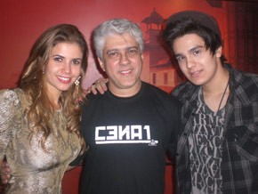 Cacau e Luan Santana durante jantar no Rio de Janeiro em maio de 2011.(Imagem:Divulgação)