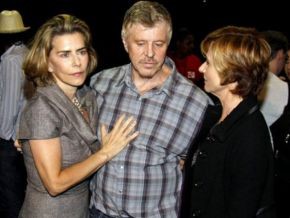 Maitê Proença, Miguel Falabella e Zezé Polessa nos bastidores do teatro(Imagem:x fechar Alex Palarea e Roberto Filho /Ag. News)