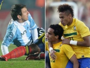 Messi, todo agasalhado e cabisbaixo, e Neymar, mais alegre, com cabelo estiloso e de mangas curtas: brasileiro levou a melhor s&oacute; no visual.(Imagem:Reuters/AFP)