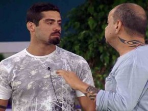 João Carvalho chama Yuri para conversar.(Imagem:Reprodução)