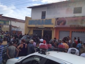 Empresário foi morto dentro de farmácia em Teresina.(Imagem:Ellyo Teixeira/G1)
