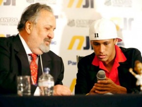 Presidente do Santos e Neymar: Luis Alvaro disse não ao Real Madrid.(Imagem: Marcos Ribolli / Globoesporte.com)