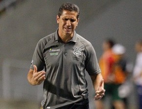 No comando do Figueirense, Jorginho levou time à sétima posição do Brasileirão.(Imagem: (Ag. Estado))