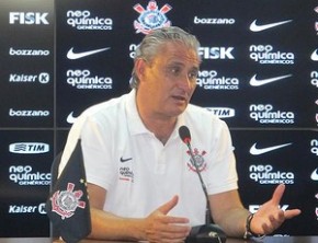Tite, em entrevista coletiva no CT do Corinthians.(Imagem: Wagner Eufrosino / Globoesporte.com)