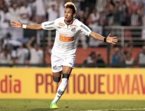 Neymar em ação: Santos entre os 10 melhores do mundo.(Imagem:Miguel Schincariol / Ag. Estado)