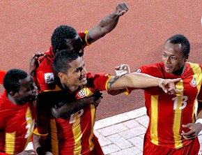 Boateng comemora primeiro de Gana(Imagem:Reuters)