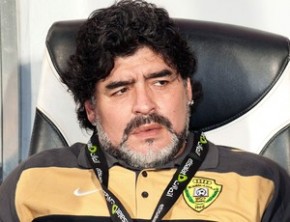 Maradona ironizou declarações de Pelé.(Imagem:AP)