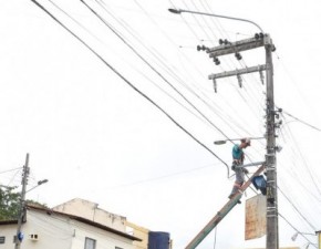 SEINFRA reinicia trabalho de reposição de lâmpadas em Floriano.(Imagem:SECOM)