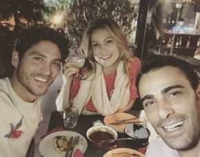 Solteira, Luana Piovani se diverte com amigos em Portugal.(Imagem:Reprodução/Instagram)