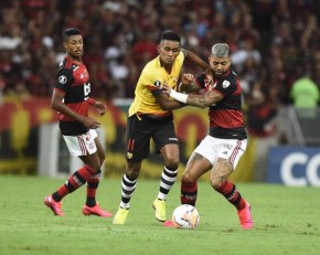 Gabigol durante a vitória por 3 a 0 do Flamengo sobre o Barcelona, no Maracanã(Imagem:André Durão)